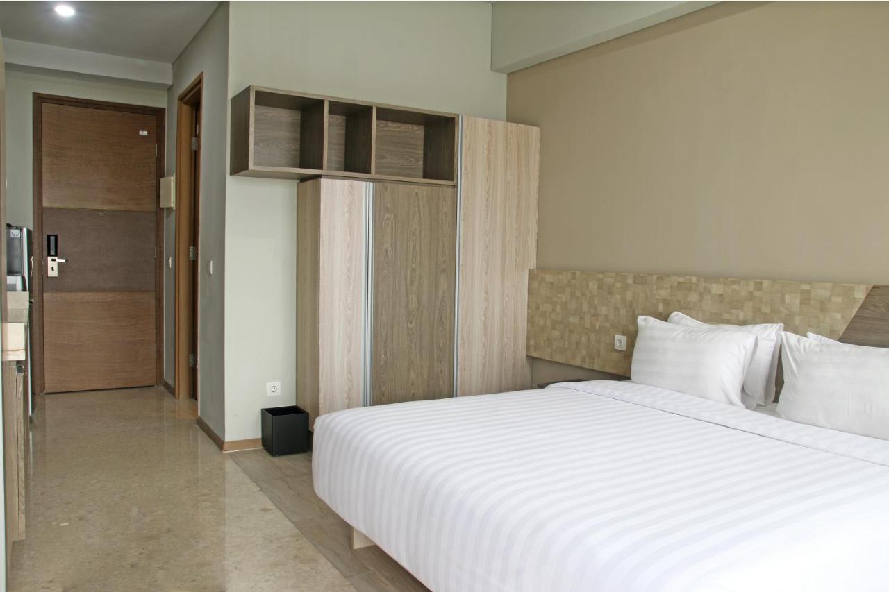 Graha Makara Suite Hotel & Residence Cikarang Buitenkant foto
