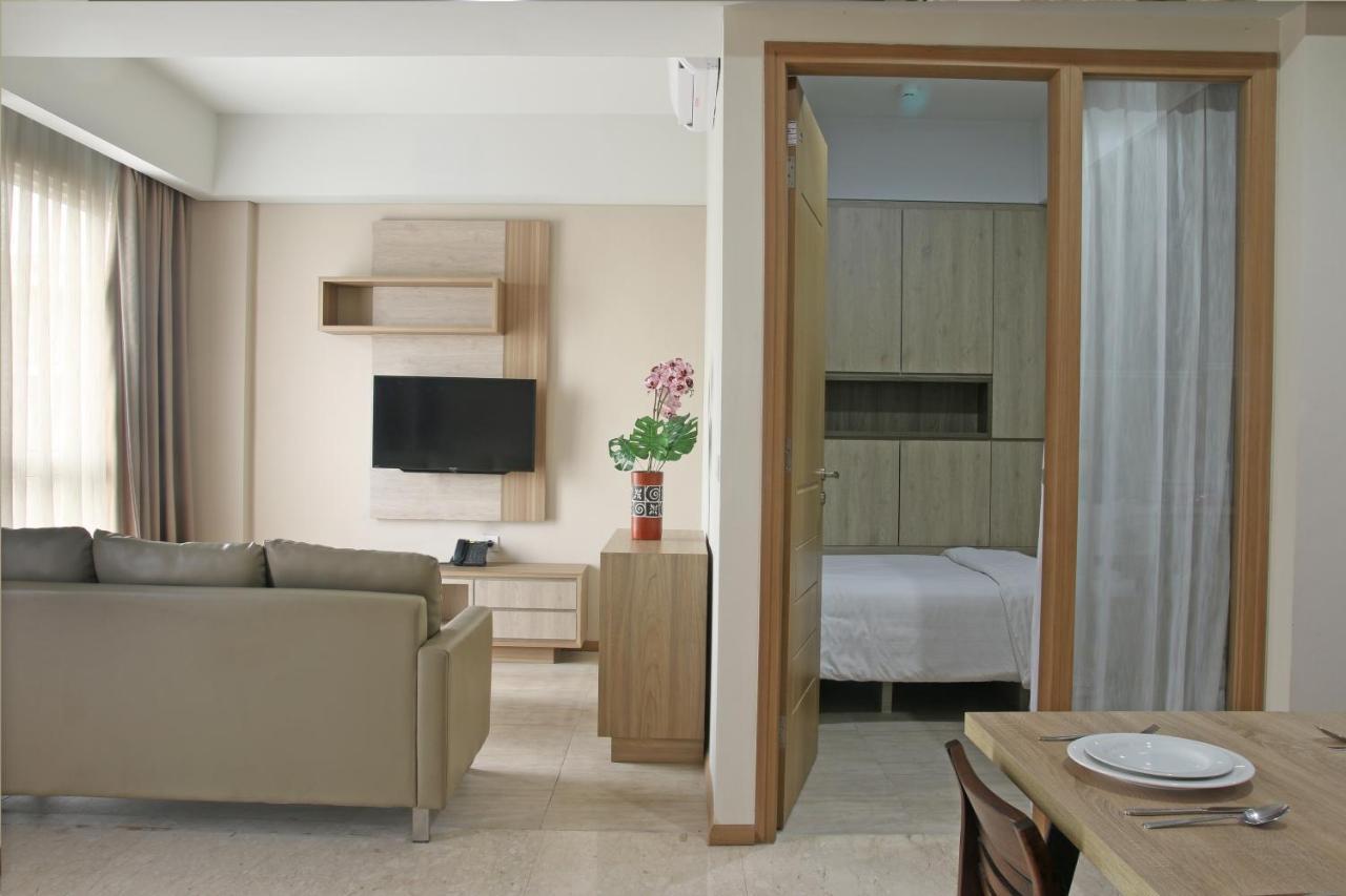 Graha Makara Suite Hotel & Residence Cikarang Buitenkant foto