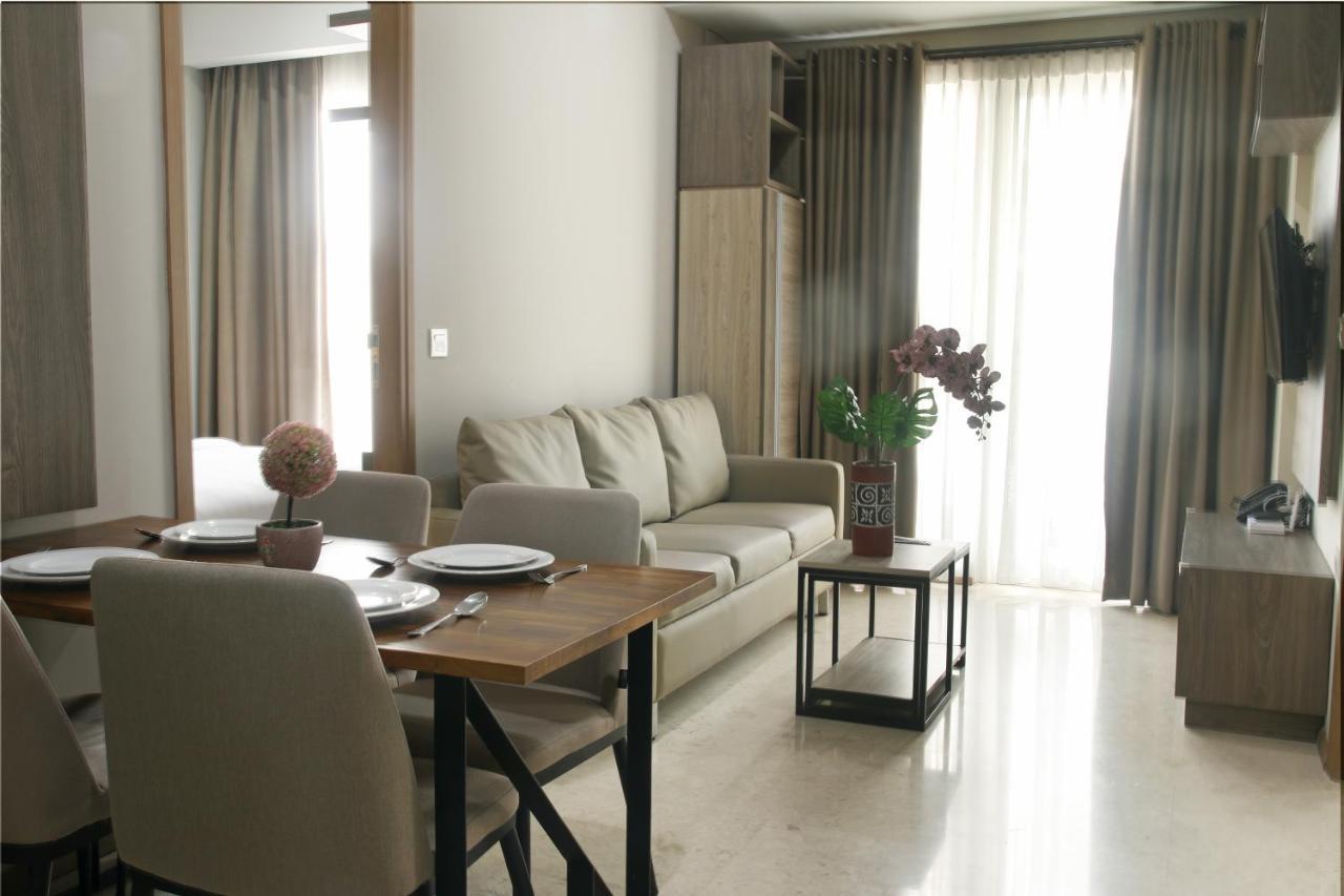 Graha Makara Suite Hotel & Residence Cikarang Buitenkant foto