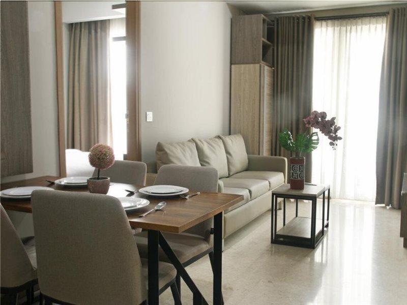 Graha Makara Suite Hotel & Residence Cikarang Buitenkant foto